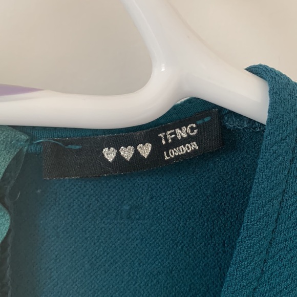 Green deep v dress for poison Ivy costume - Picture 3 of 5